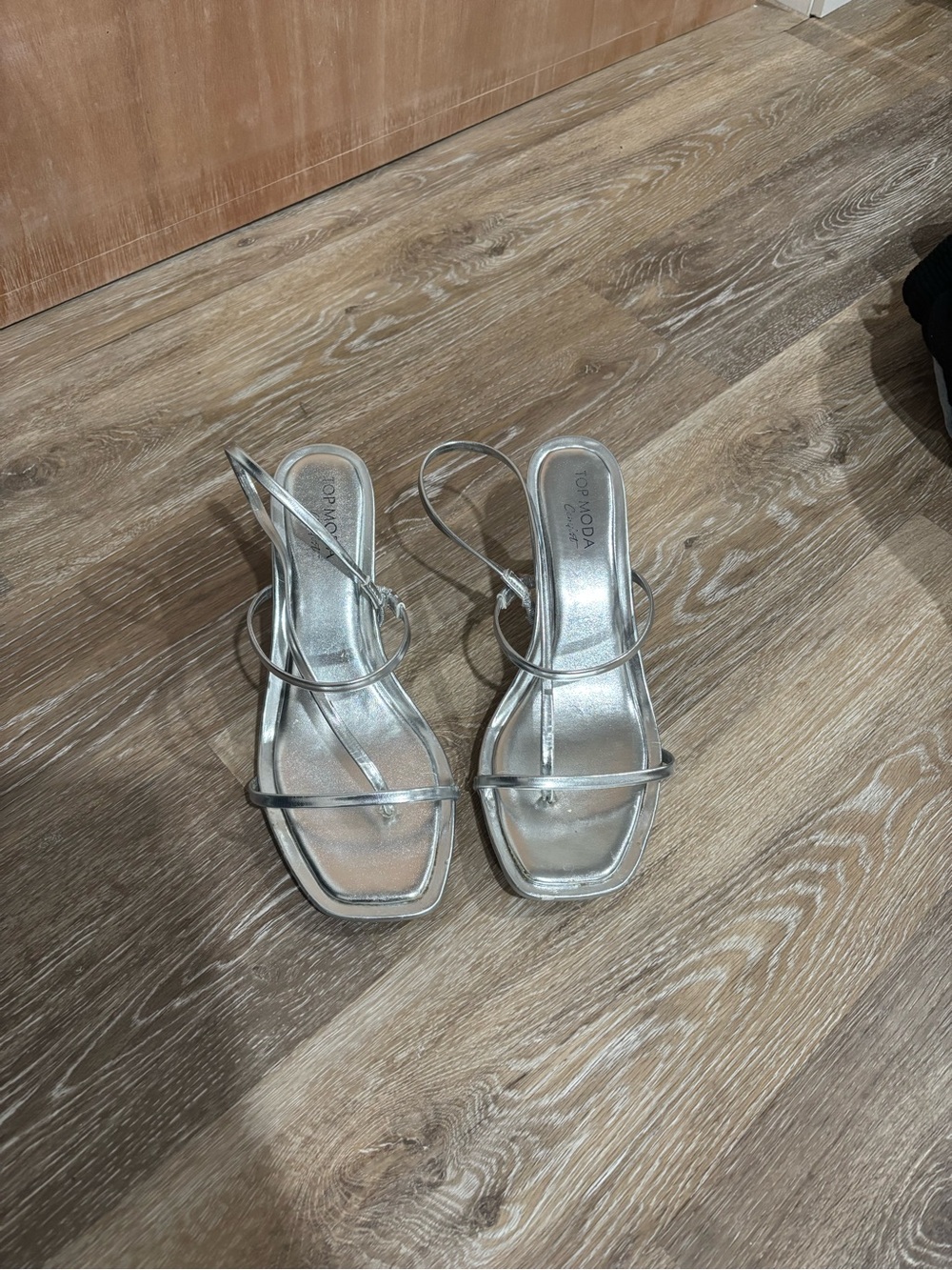 TOP MODA Metallic Silver Strappy Square-Toe Heels